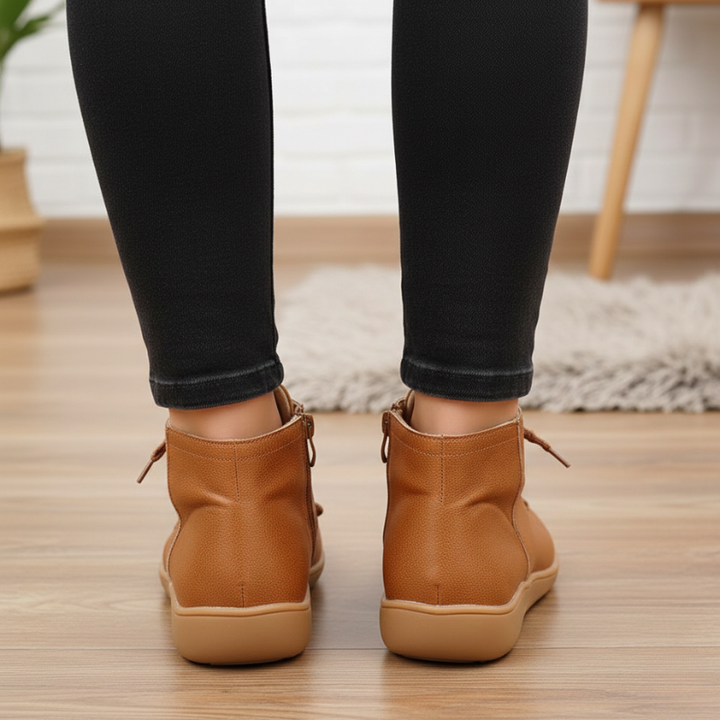 Kelly | Women's Vintage Lace-Up Leather Boots