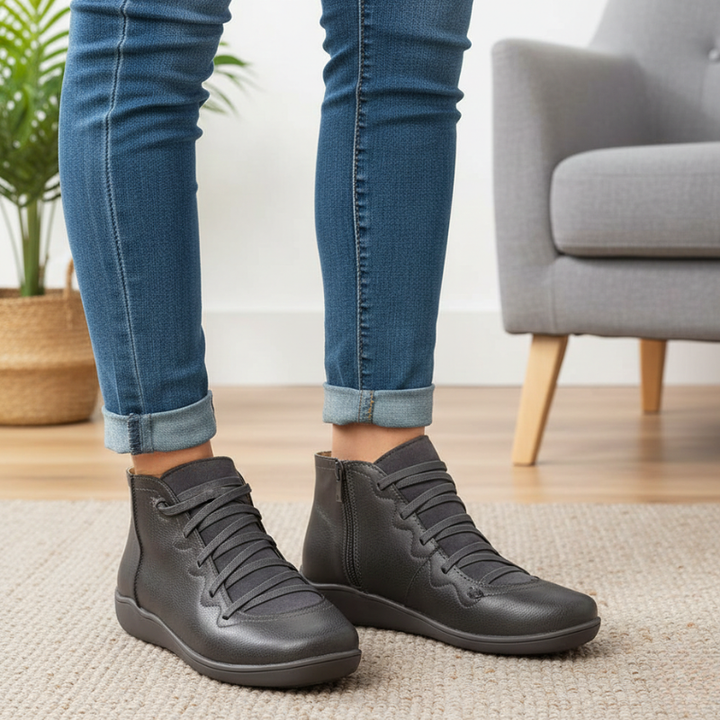 Kelly | Women's Vintage Lace-Up Leather Boots