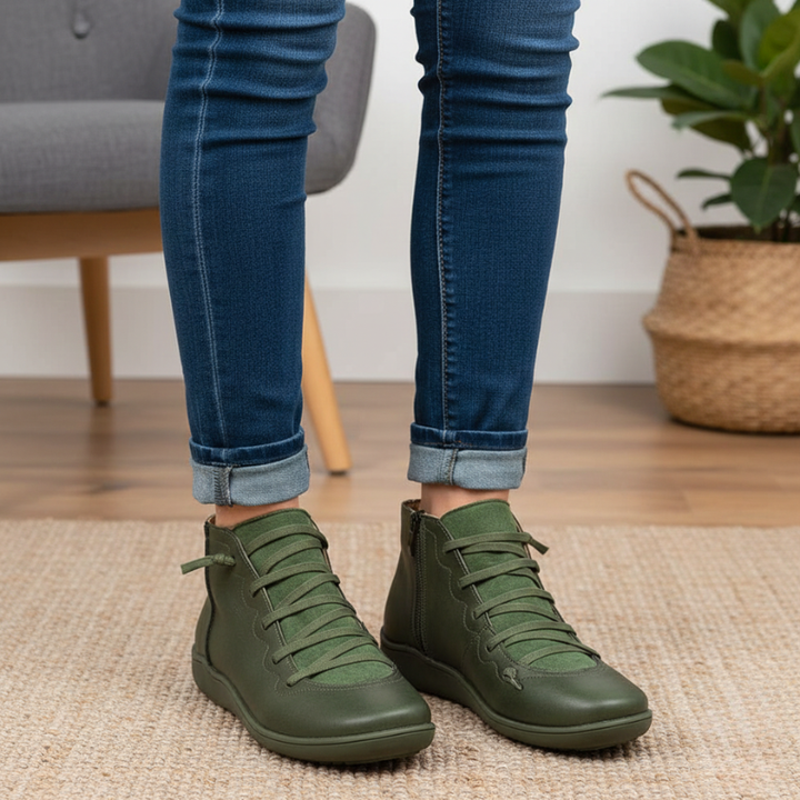 Kelly | Women's Vintage Lace-Up Leather Boots