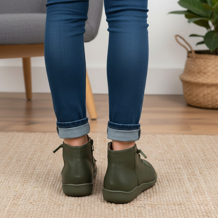 Kelly | Women's Vintage Lace-Up Leather Boots